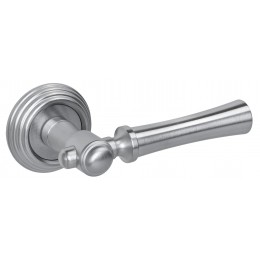 Дверная ручка на розетке Extreza DEZI-R05-F05 (DEZI 309) матовый хром