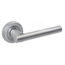 Дверная ручка Extreza CLASSIC "PIVOT" 132 на круглом основании R03 матовый хром F05
