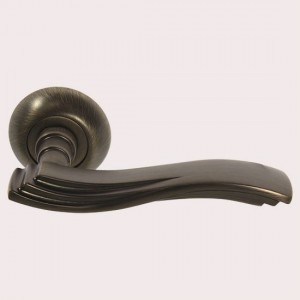Дверная ручка Rossi LD 685 
