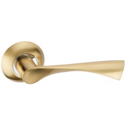 Дверная ручка на круглой розетке ADDEN BAU Legend A123 Gold золото