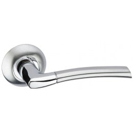 Дверная ручка на круглой розетке ADDEN BAU Slim A128 Chrome хром