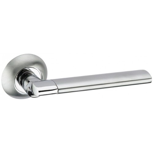 Дверная ручка на круглой розетке ADDEN BAU Line A142 Chrome хром