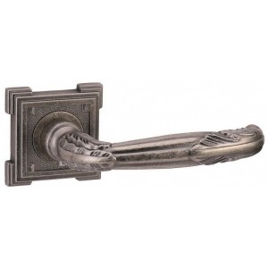 Дверная ручка на квадратной розетке ADDEN BAU Flamingo VQ204 Aged silver состаренное серебро