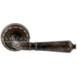 Дверная ручка Extreza Classic "PETRA" 304 круглая розетка R02 античная бронза F23