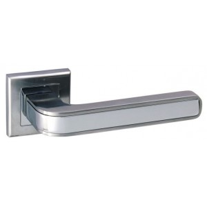 Дверная ручка на квадратной розетке ADDEN BAU PIEZA Q360 SATIN CHROME хром